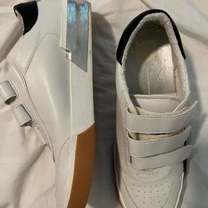 Dolce Vita Zeon sneakers